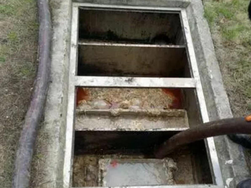 陈巴尔虎隔油池清理