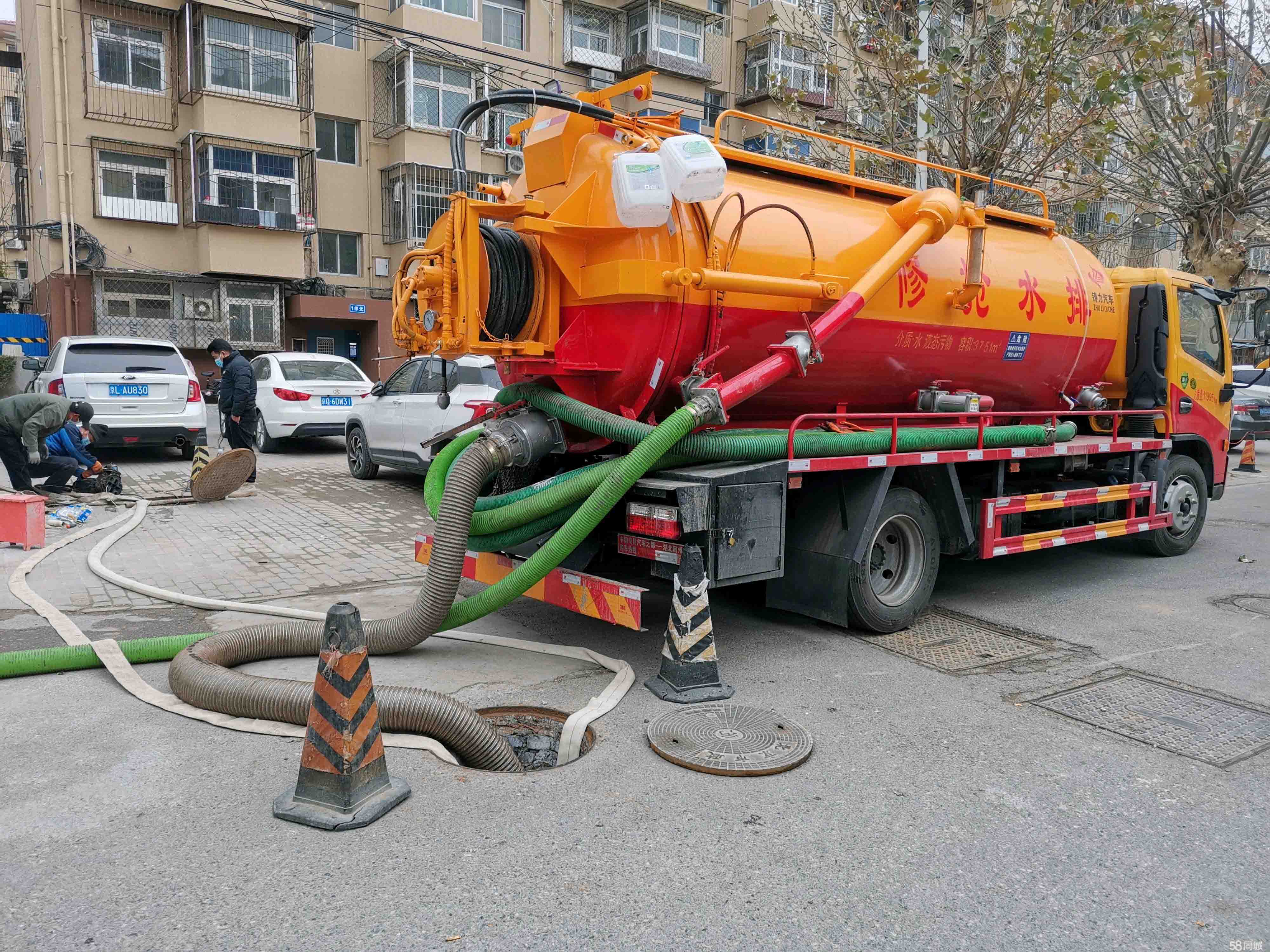 陈巴尔虎抽粪吸污